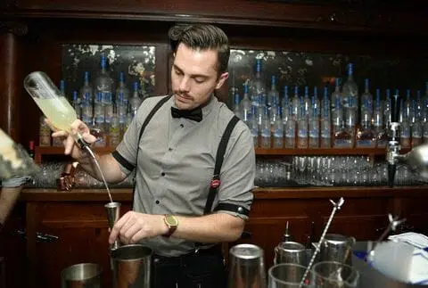 Bartender Jobs in the USA with Visa Sponsorship